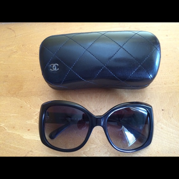 CHANEL sunglasses