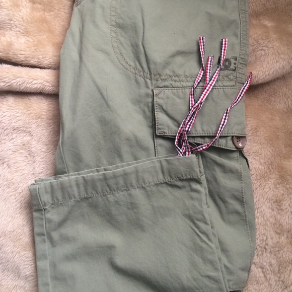 Unisex DC size 30 green Cargo pants - Picture 3 of 4