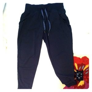 Free Fall crops lululemon
