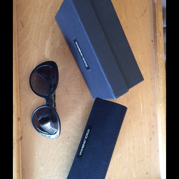 DOLCE and GABBANA sunglasses - Picture 2 of 3