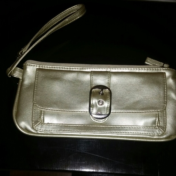 Light Gold Wristlet with silver hardware