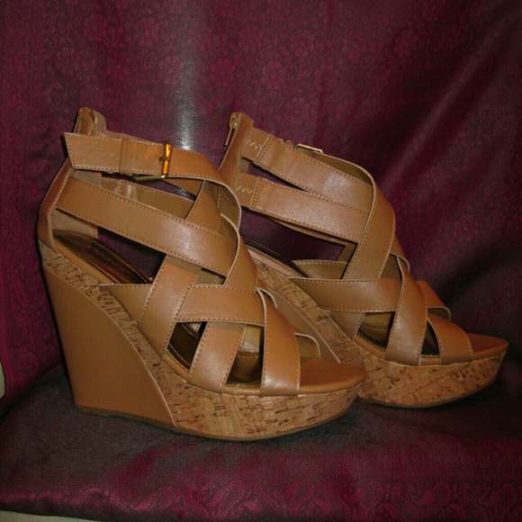 9.5 brown or dark tan wedges