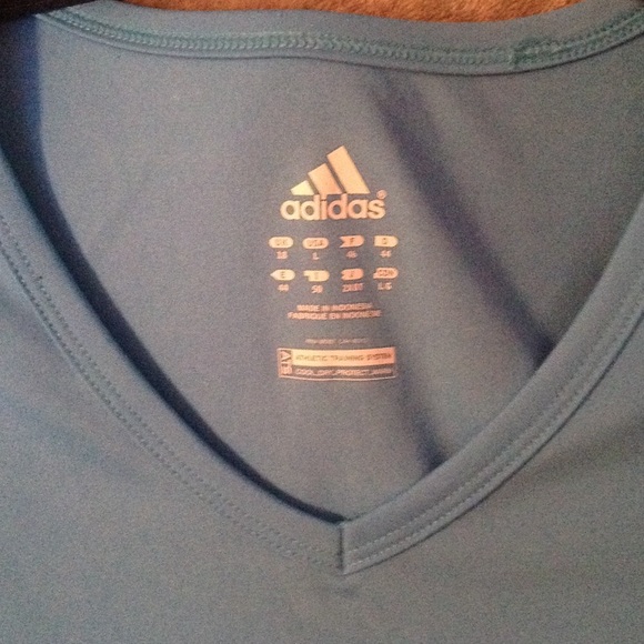 Adidas top - Picture 2 of 4
