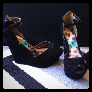 Black peep toe wedges