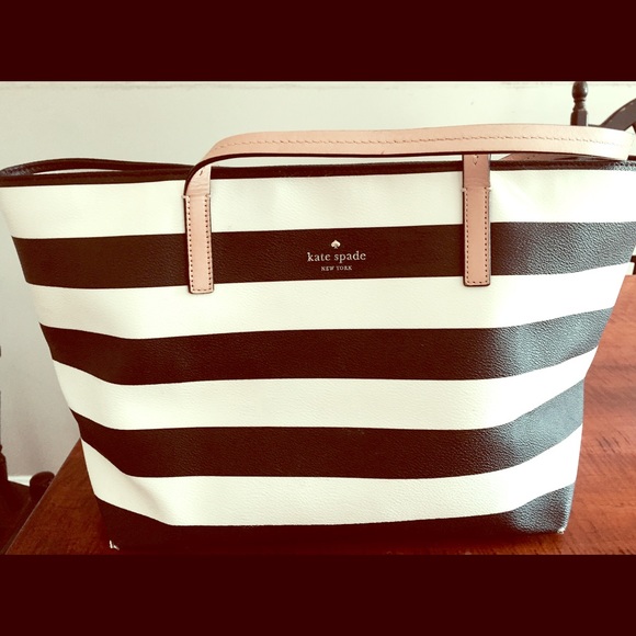 Kate Spade classic black & White handbag