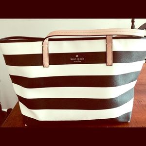 Kate Spade classic black & White handbag