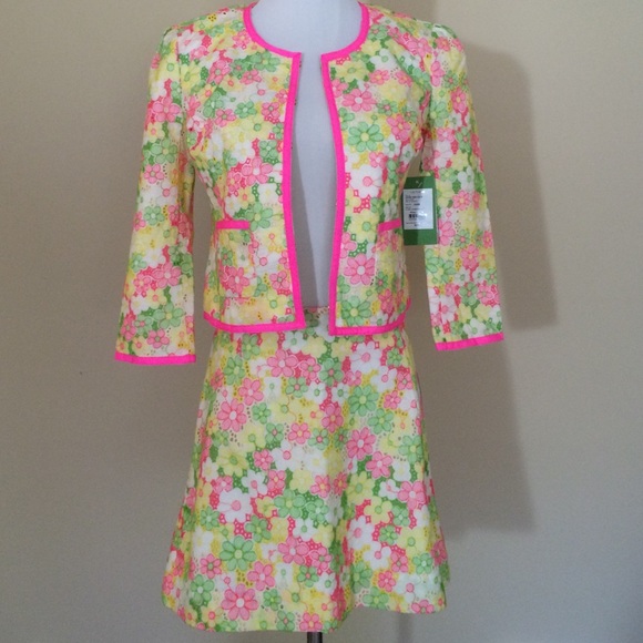 SOLD Lilly Pulitzer Floral Sunbonnet Lace suit