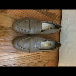 Vince Camuto flats