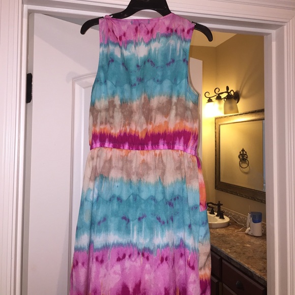 Dress - Picture 3 of 3