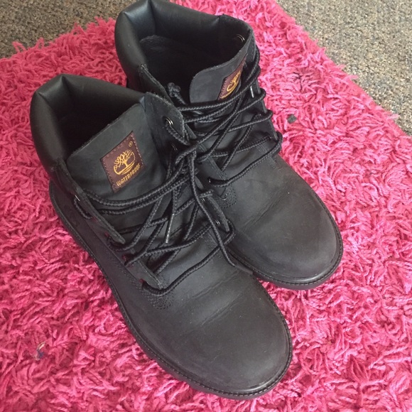 Waterproof black timberlands