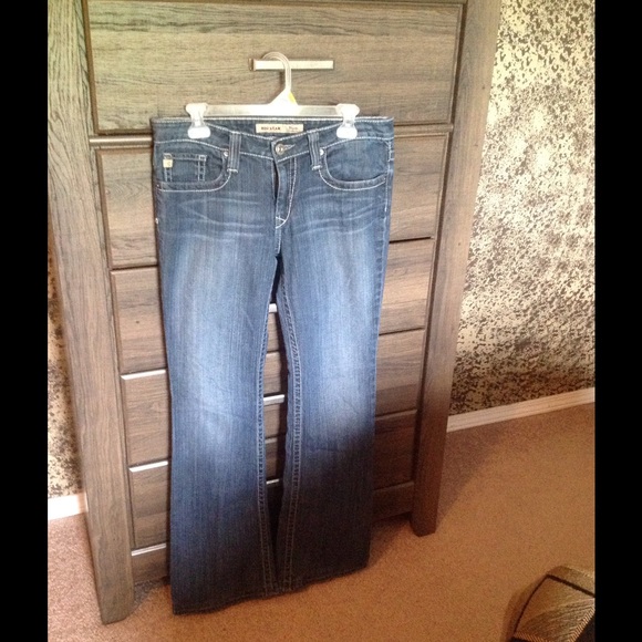 Big Star ( Maddie mid-rise)