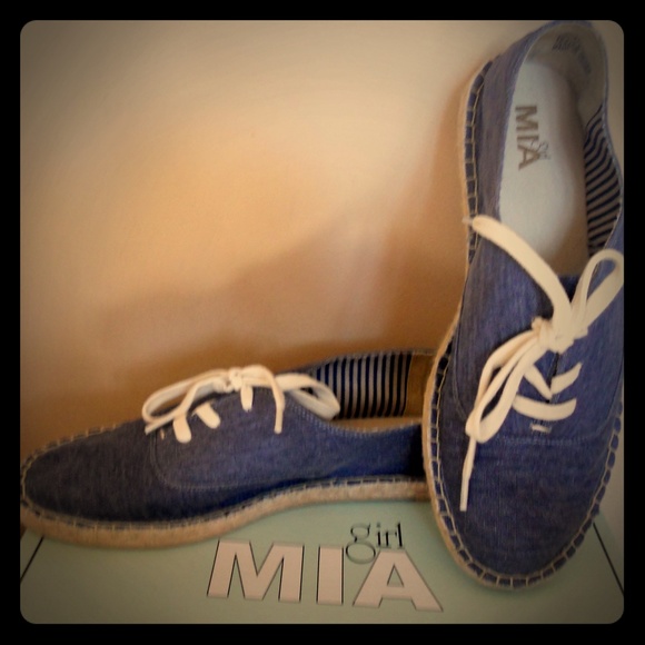 MIA Sz 9 Navy Washed Canvas Espadrille