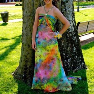 Floor length prom dress!