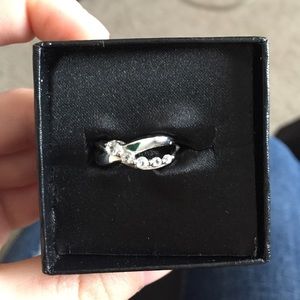 Infiniti ring