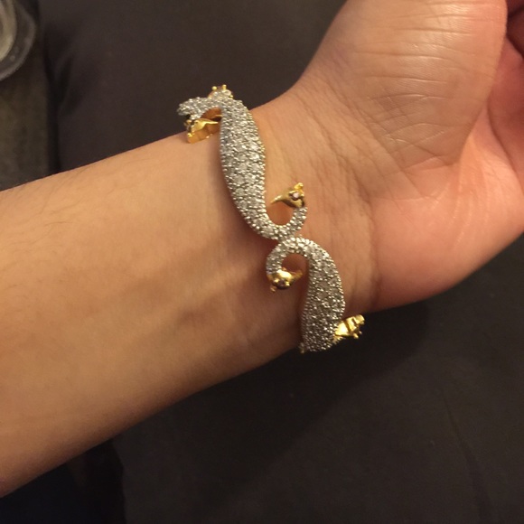 Peacock design bangles - Picture 3 of 3