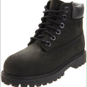 Black Timberland Boots!! ❤️