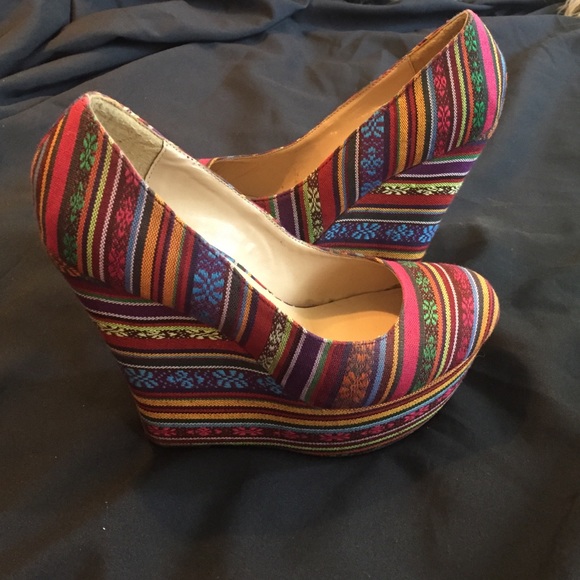 Shoes - Picture 2 of 2