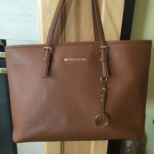 NEEDS TO GO! Jet Set Travel Saffiano Leather Tote