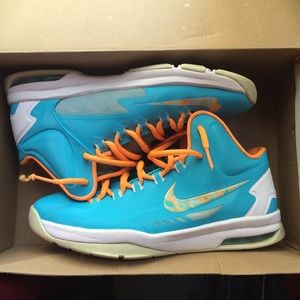 Kevin Durant (Easter sneakers 2013)