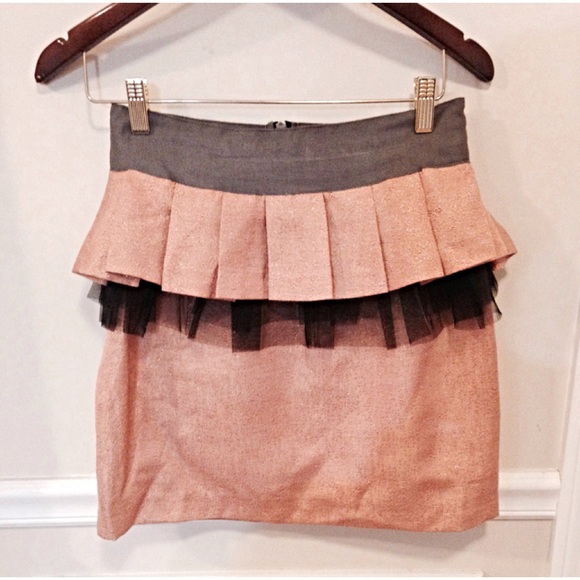 Peplum textured skirt