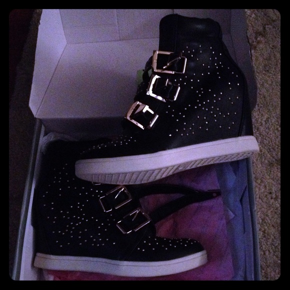 Henry Ferrer wedge shoes SIZE 8.5 fits like an 8! - Picture 1 of 4
