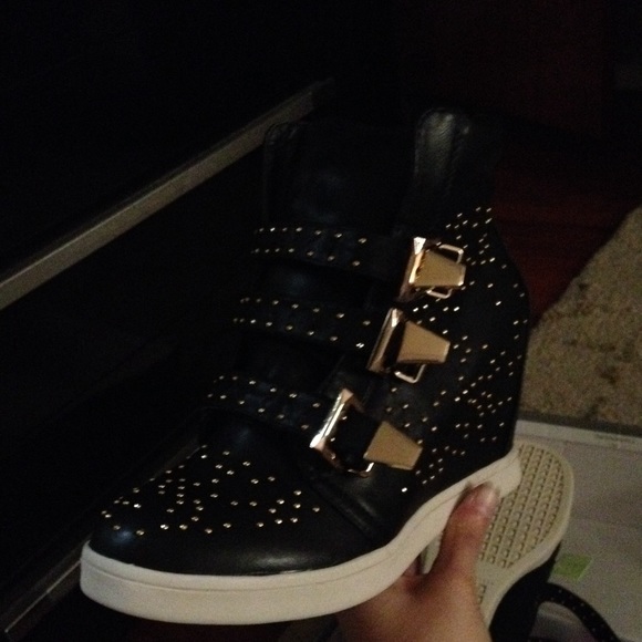 Henry Ferrer wedge shoes SIZE 8.5 fits like an 8! - Picture 3 of 4