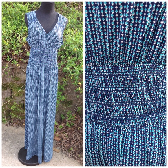 Daisy Fuentes Dresses & Skirts - NWT Daisy Fuentes maxi dress L HOLD