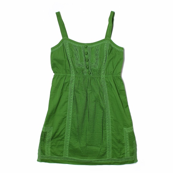 ⚡️Reduced⚡️Gianni Bini Green Embroidered Dress