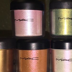 Rose Gold and All Girl MAC pigments: RESERVED