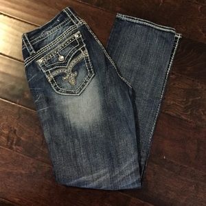 Rock revival straight leg jeans