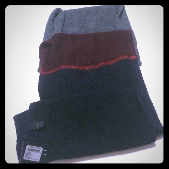 NEW Tommy Hilfiger Multicolored Scarf