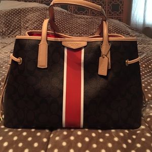Coach Bag Signature