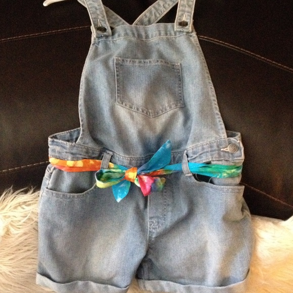 Children's short- overalls NEVER WORN w/tags😍 - Picture 1 of 4