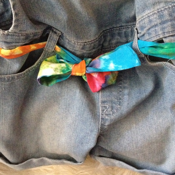 Children's short- overalls NEVER WORN w/tags😍 - Picture 3 of 4