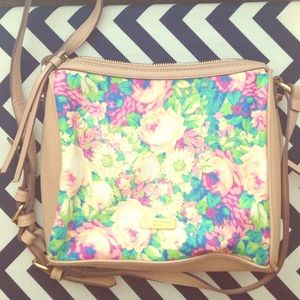 Jessica Simpson CrossBody!