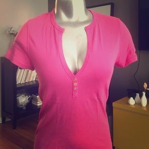 3 V-Neck Splendid button down T-Shirts.