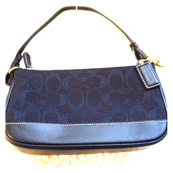 Authentic Coach Bag -small *Never used!! - Picture 1 of 4