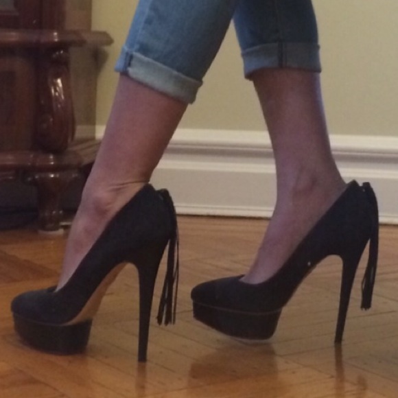 ⛔️SOLD⛔️Charlotte Olympia black suede pumps - Picture 2 of 3
