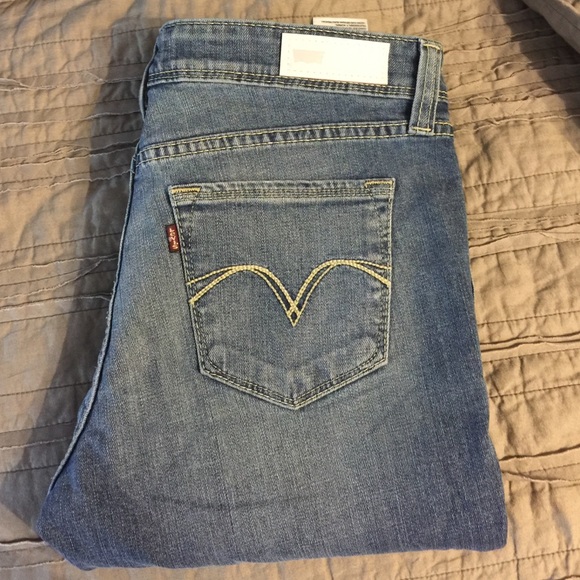 Levi Demi Curve Low Rise Skinny distressed jeans