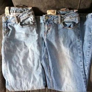 2 pair size 9 American Rag Jeans