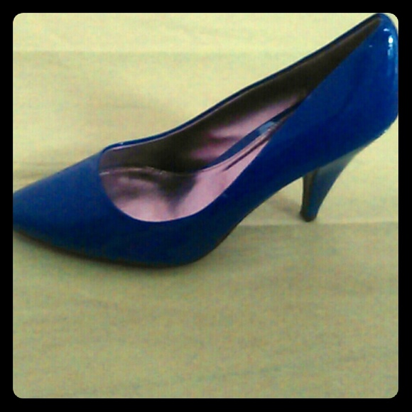 Unlisted Midnight Blue Heels!