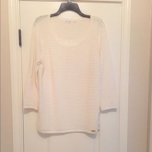 Long sleeve white ribbed top