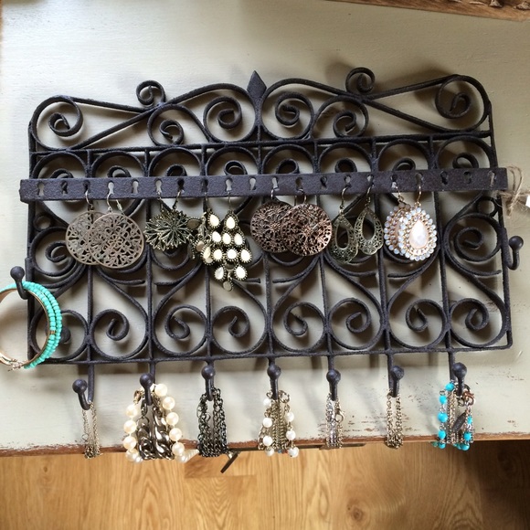 Urban outfitters jewelry holder