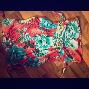 Hawaiian print strapless dress