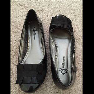 Black flats