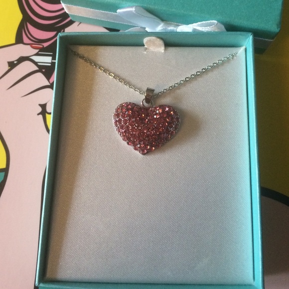 BUNDLED💗Host Pick💗Rhinestone Puffed Heart - Picture 3 of 4