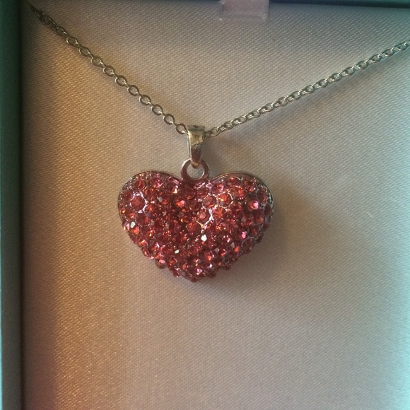 BUNDLED💗Host Pick💗Rhinestone Puffed Heart - Picture 4 of 4