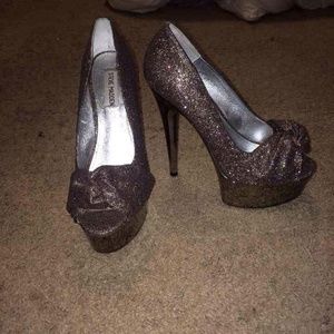 Steve Madden pumps