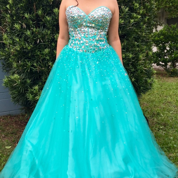 Jovani prom gown