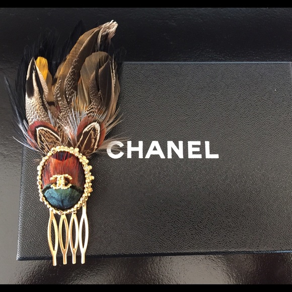 CHANEL Paris-Edinburg Hair Pin! New in Box
